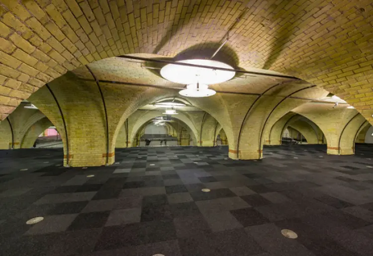 Large Hall for Events and Pop Ups