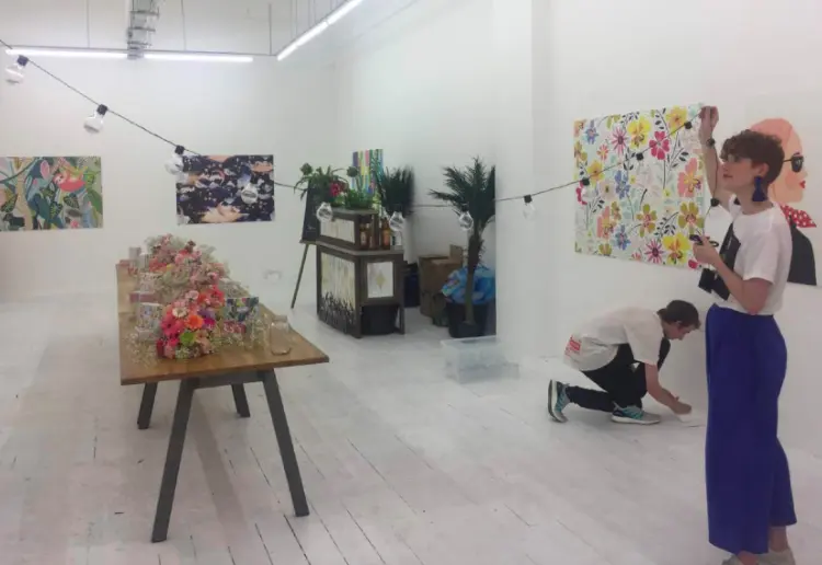 White and Large Pop Up Store in the heart of the city