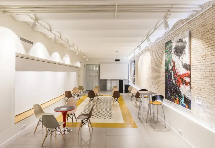 ESPACIO EN LAS CORTES.