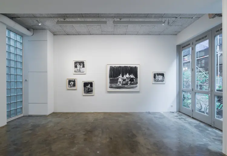 Art gallery for pop-ups and showrooms