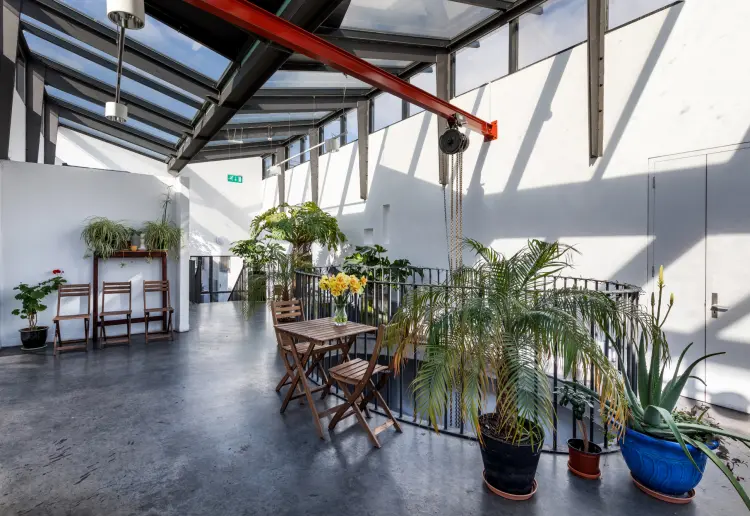 Top Floor Atrium + Balcony