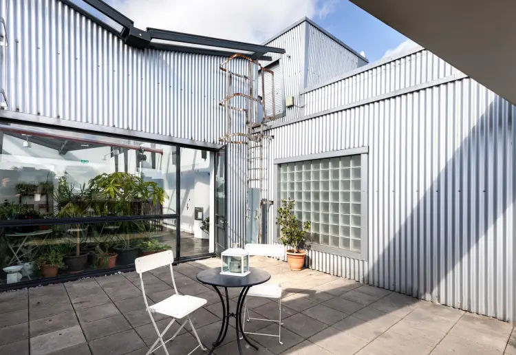 Top Floor Atrium + Balcony