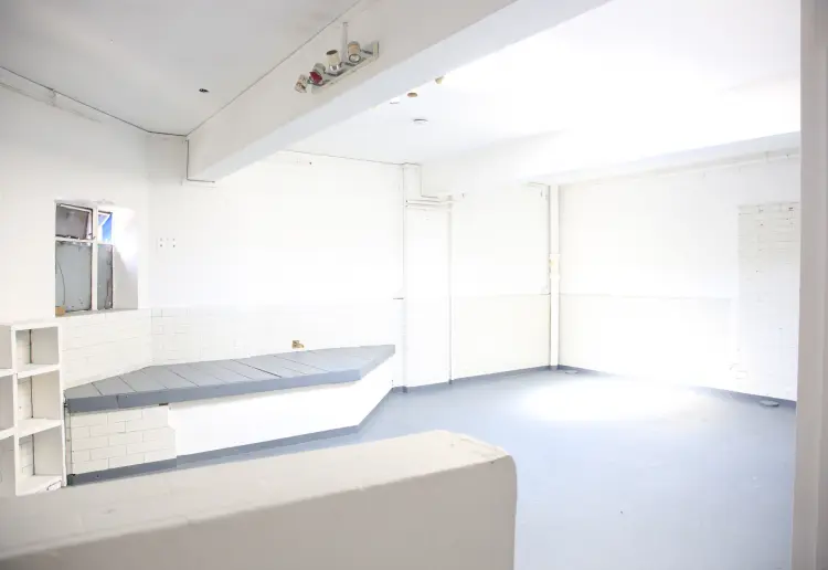 Multi-functional and Bright Gallery