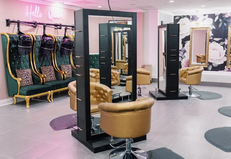 Beautiful Luxury Salon Great for Classes, Photoshoots and Filming!