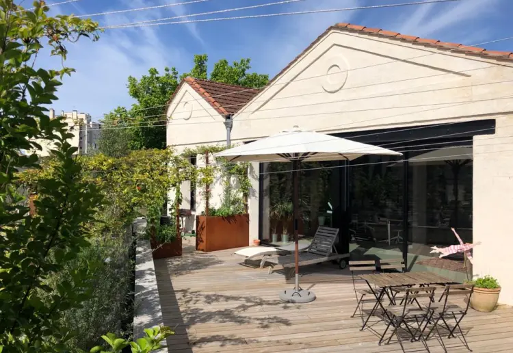 Espace de 500m2 avec terrasse