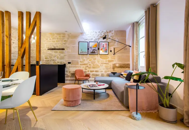 Étonnante espace dans de la Place des Vosges