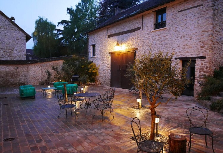 PARIS Magnifique maison 2