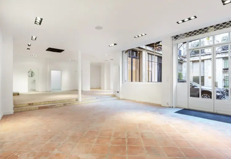 Pop-up store Gallery to rent in Paris