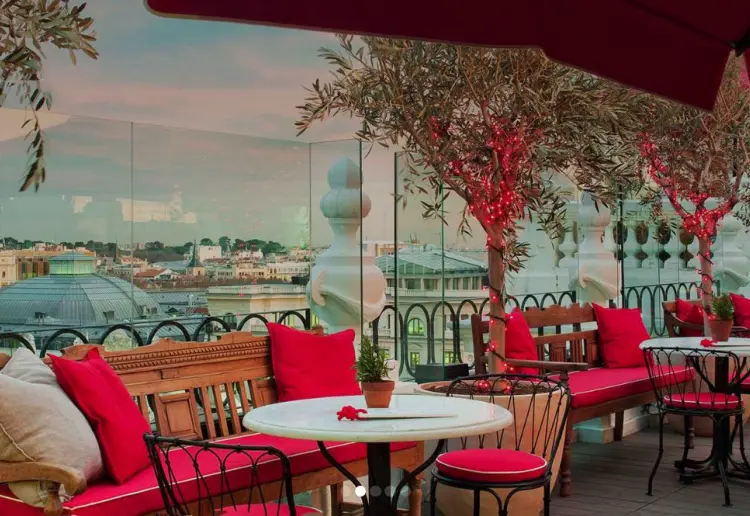Espacio abierto con vistas magníficas de Madrid