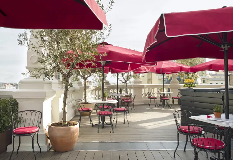 Espacio abierto con vistas magníficas de Madrid
