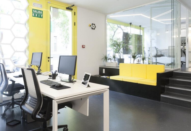 Centro de coworking con espacios