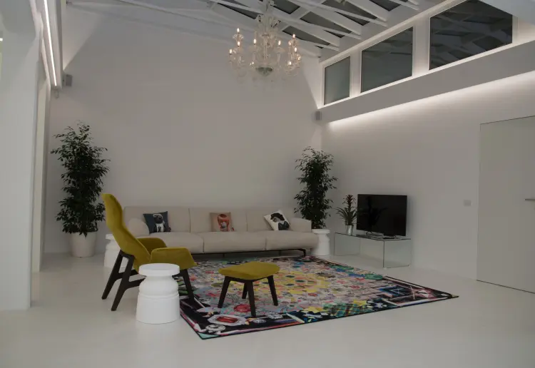 Spazio multifunzionale in zona Buenos Aires/Stazione Centrale