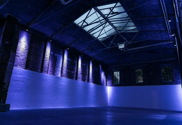 RHEINBLICK "Downstairs" Halle und Nebenräume