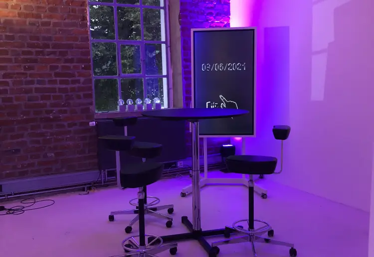RHEINBLICK "Upstairs"  5 Räume und Küche