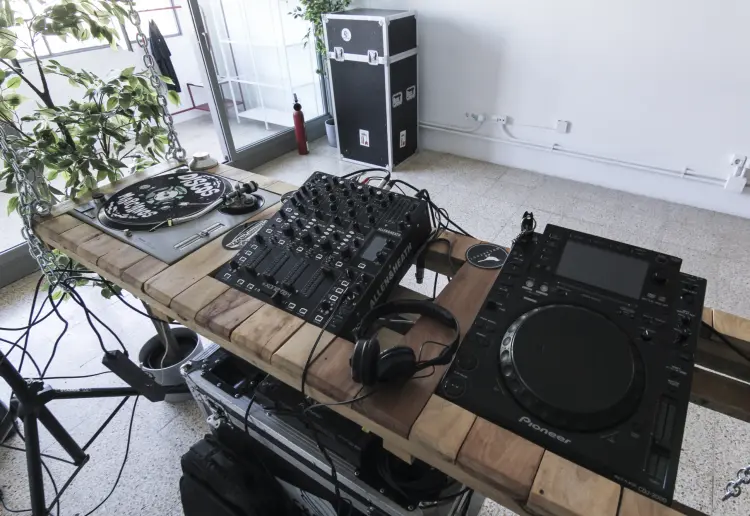 Espacio diáfano multidisciplinar en Poblenou