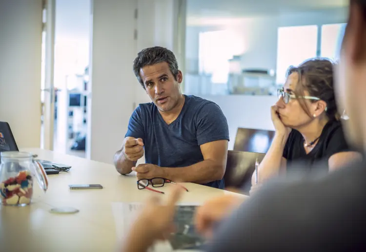 Coworking oficinas y salas de reuniones.