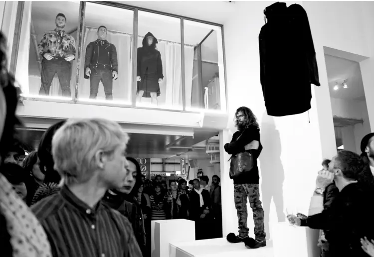 Famous, ideally located concept store