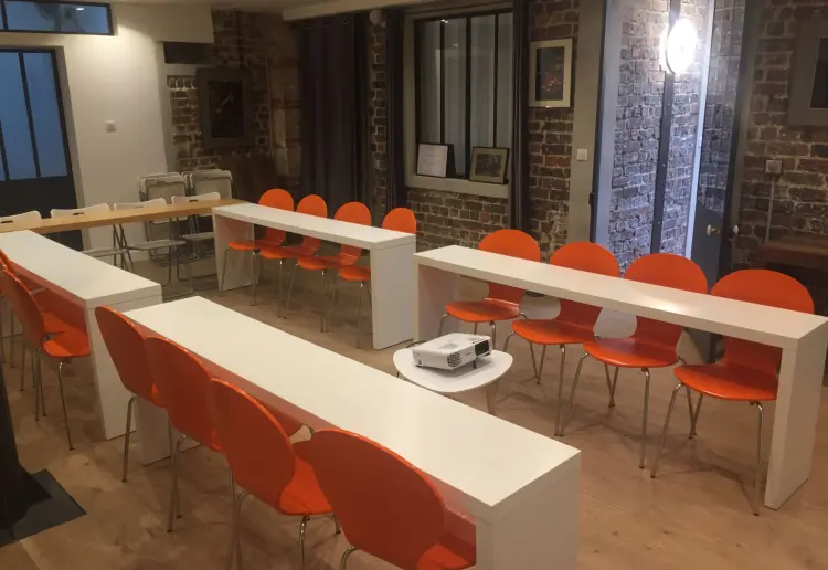 Lieu idéal pour vos événements situé a côté de la Place de Clichy