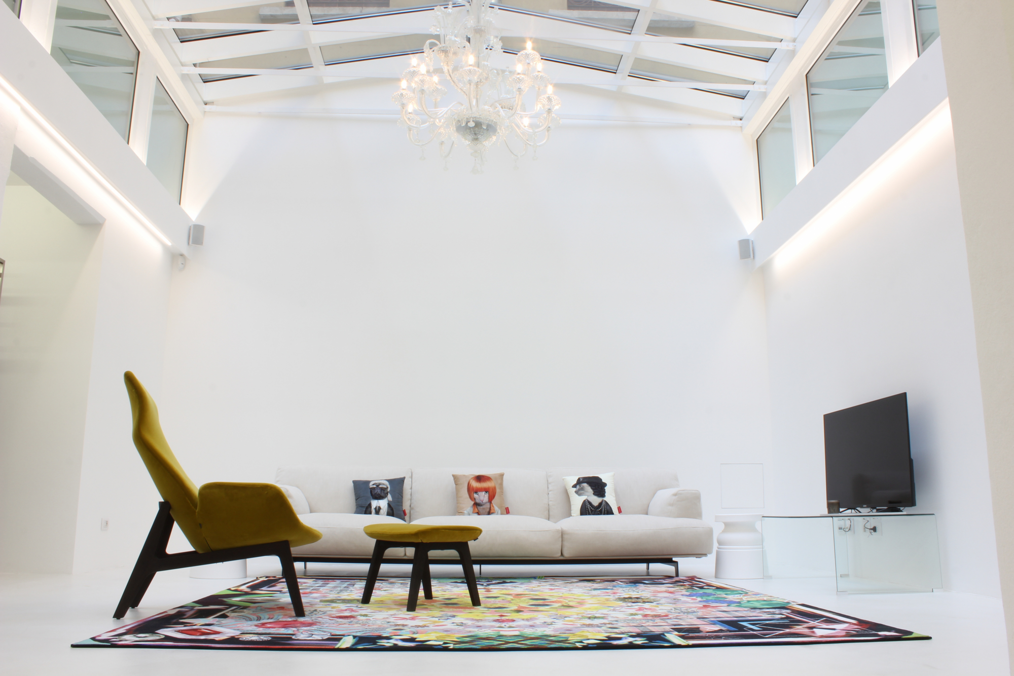 Showroom in center of Milan