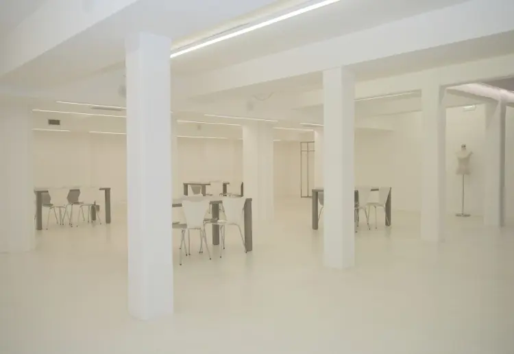 Spazio multifunzionale in zona Buenos Aires/Stazione Centrale
