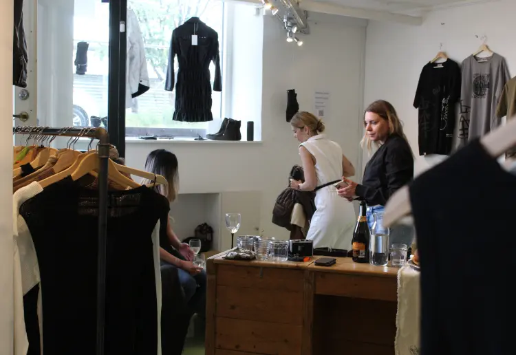 POP-UP space for artists, designers, and mind-setters