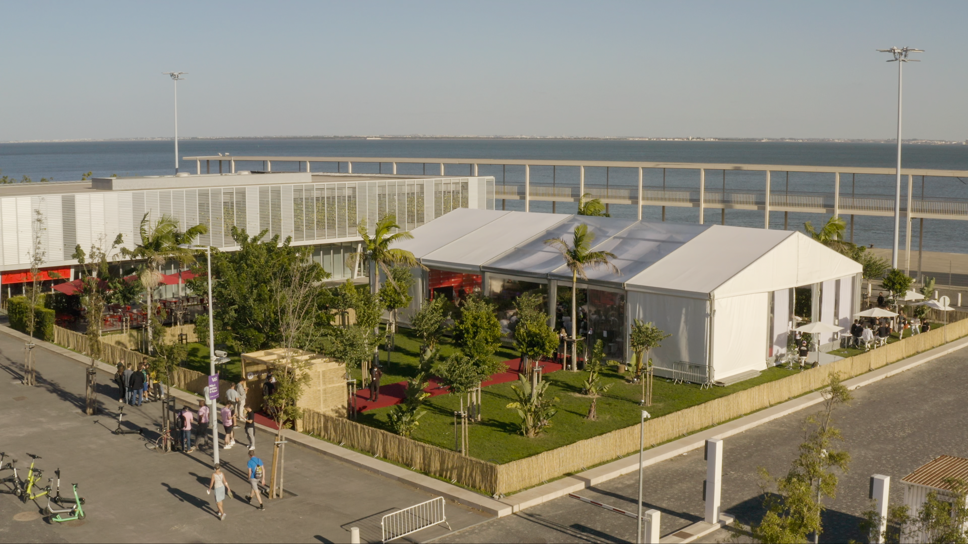 Tent in Heden Garden