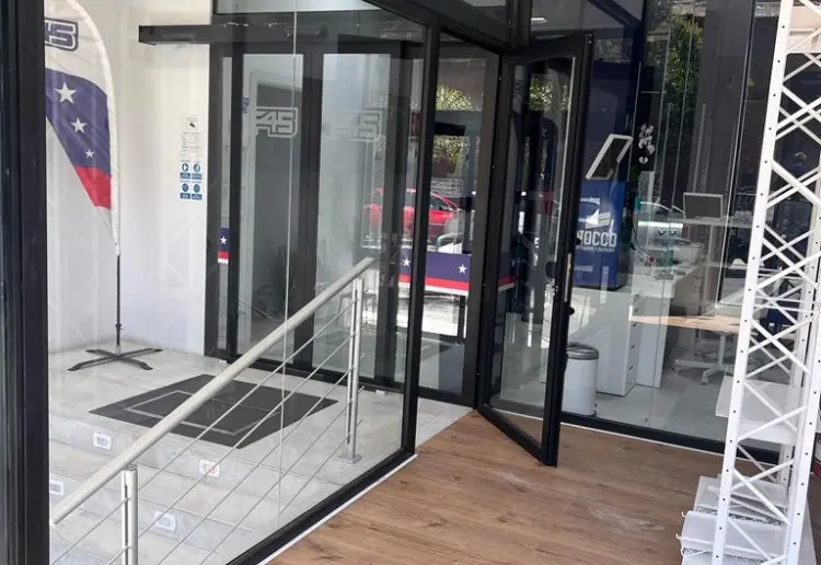 Escaparate de vértigo en la milla de oro de Madrid