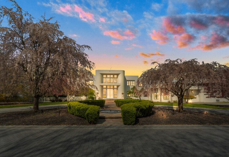 Ultra Modern Mega Mansion 25,000 Sqft On 9 Acres With Beach Access