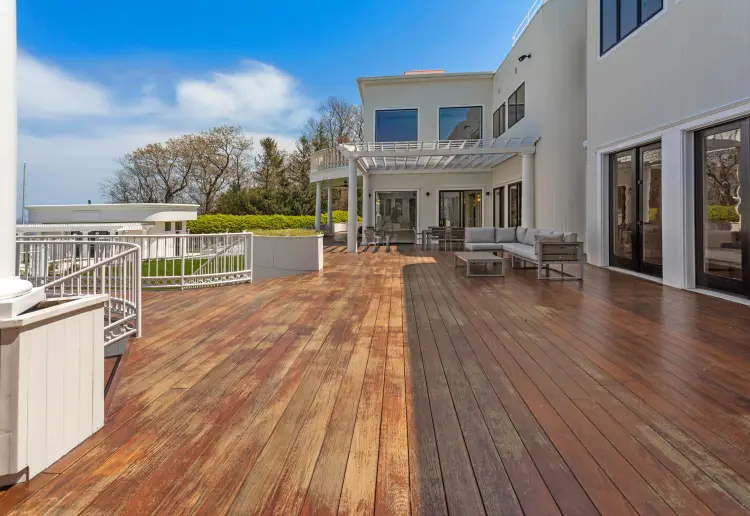 Ultra Modern Mega Mansion 25,000 Sqft On 9 Acres With Beach Access