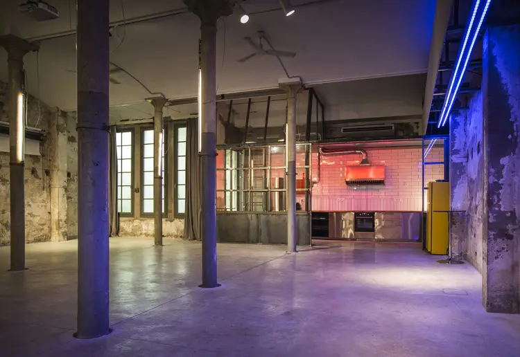 Loft a pie de calle en el centro de Barcelona