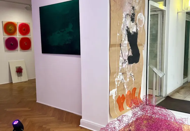 Elegant Art Gallery Space in the Prestigious  Kurfürstendamm  Art District