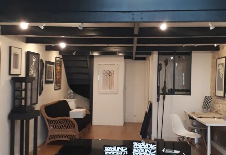 Charming Gallery-Workshop