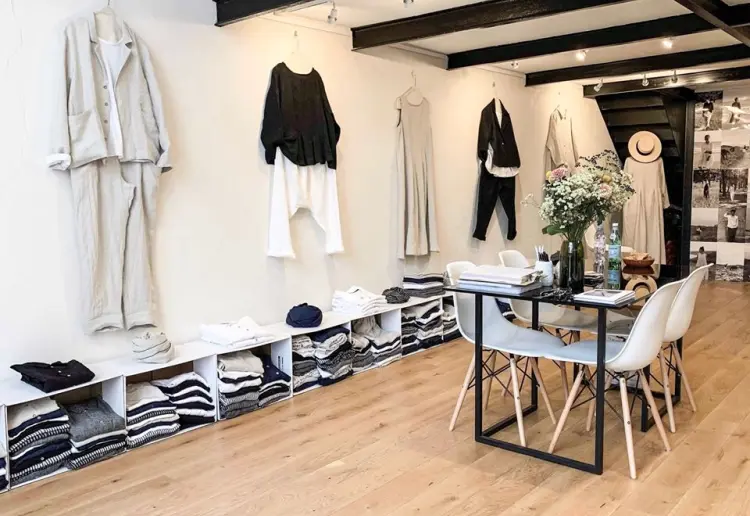 Charming Gallery-Workshop