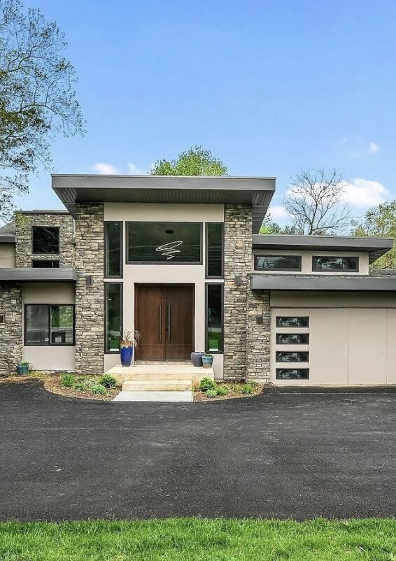 Organic Contemporary Villa, Masterfully Crafted