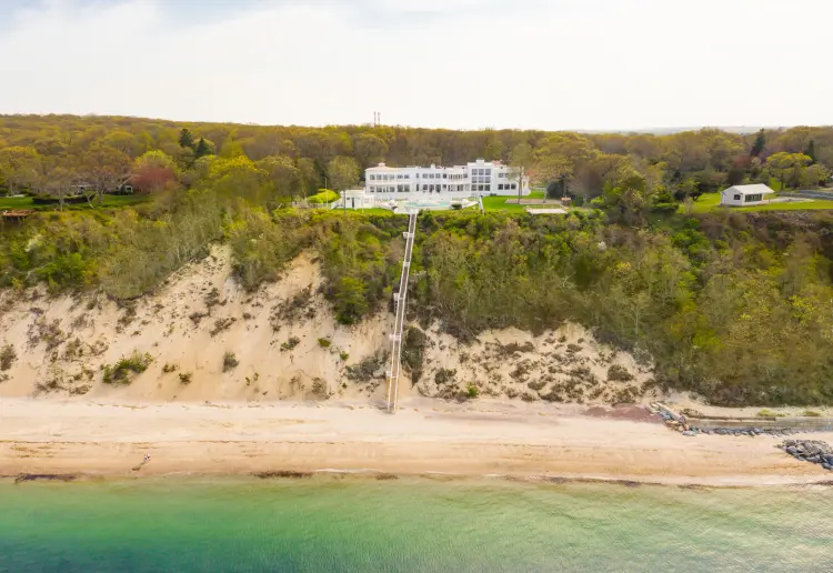 Waterfront Ultra Modern Mega Mansion