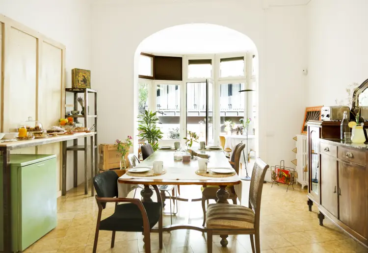 SALÓN y TERRAZA  para todo tipo de pequeños eventos