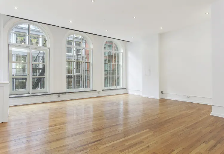 1,800+ SQFT with Pure White Walls for Showrooms & Events