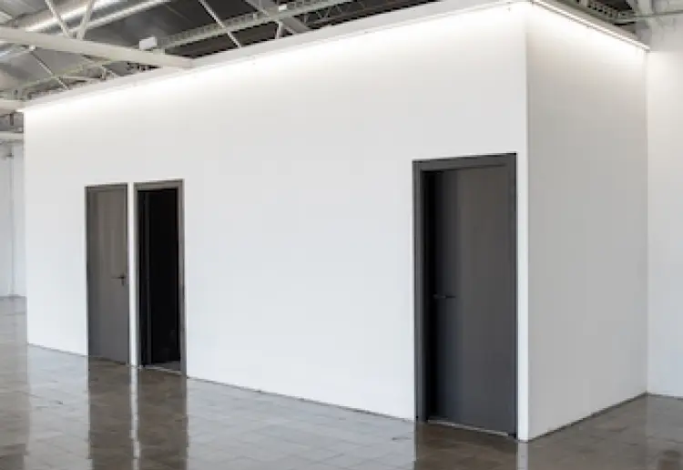 Una antigua imprenta industrial, reconvertida en espacios polivalentes y oficinas, pensados para eventos, rodajes, fórums, presentaciones y todo lo que la imaginación pueda alcanzar