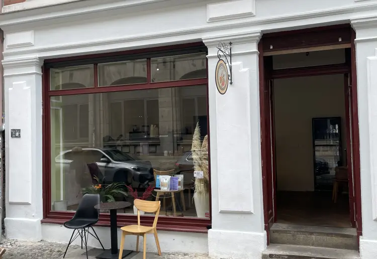 Mandarin coffee roastery