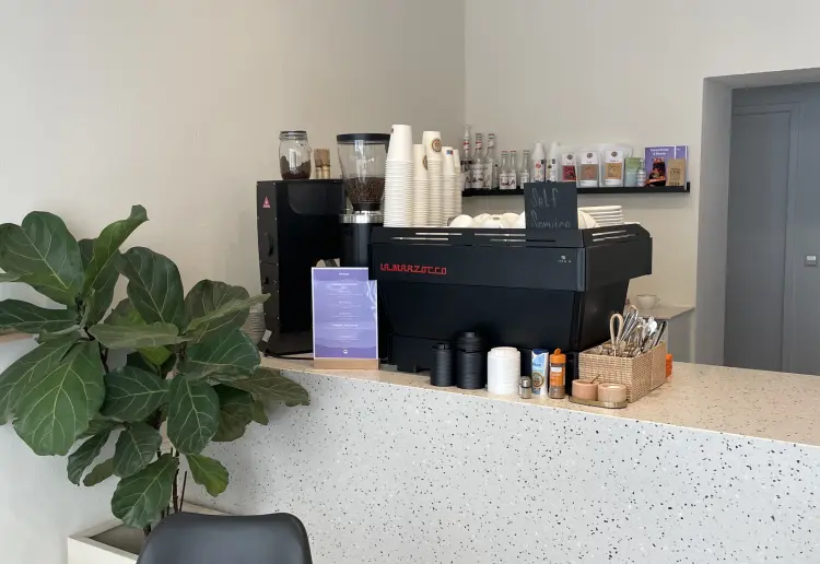 Mandarin coffee roastery