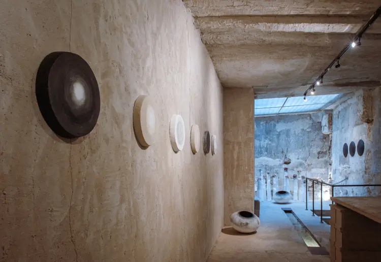 Brutalist hideout in the heart of Paris