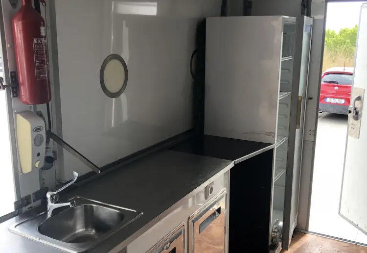 Foodtruck to Rent