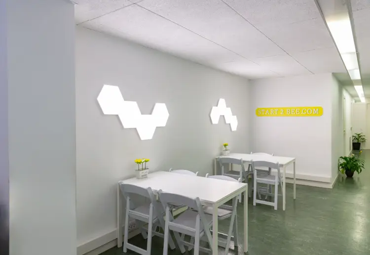 ESPACIO POLIVALENTE EN ESPACIO DE COWORKING