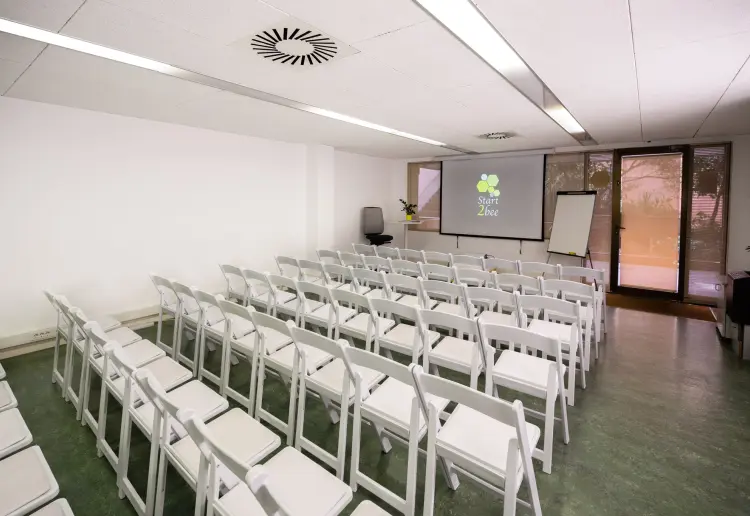 ESPACIO POLIVALENTE EN ESPACIO DE COWORKING