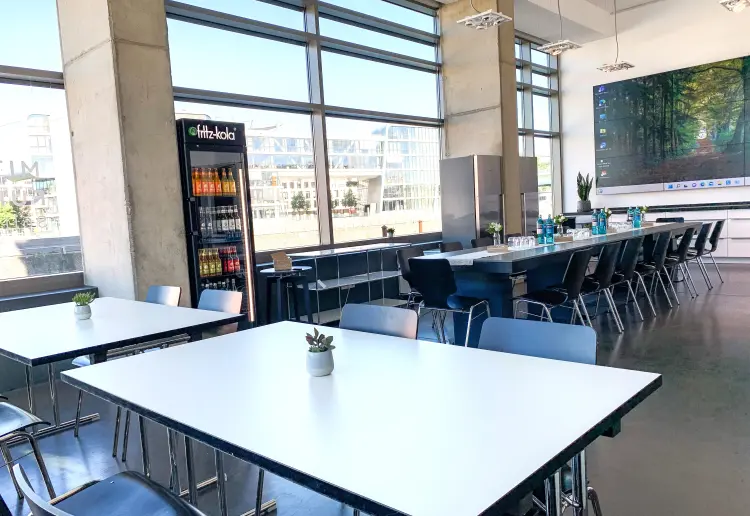 Sessel Hub Rheinauhafen - Location im KRANHAUS Nord