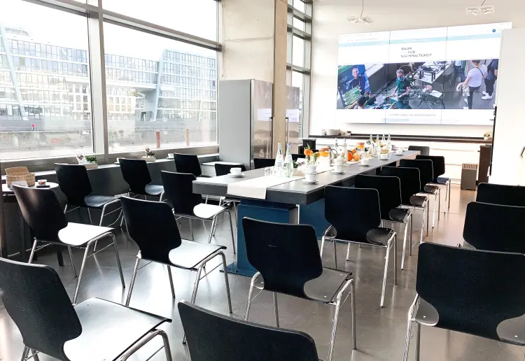 Sessel Hub Rheinauhafen - Location im KRANHAUS Nord