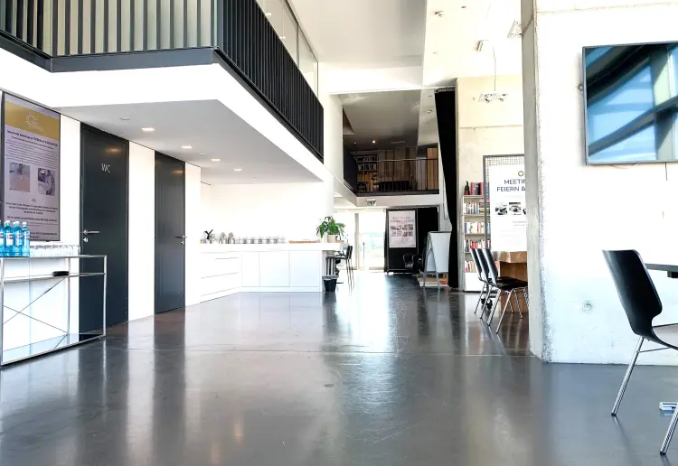 Sessel Hub Rheinauhafen - Location im KRANHAUS Nord