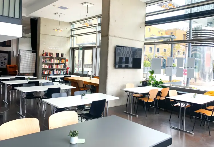 Sessel Hub Rheinauhafen - Location im KRANHAUS Nord