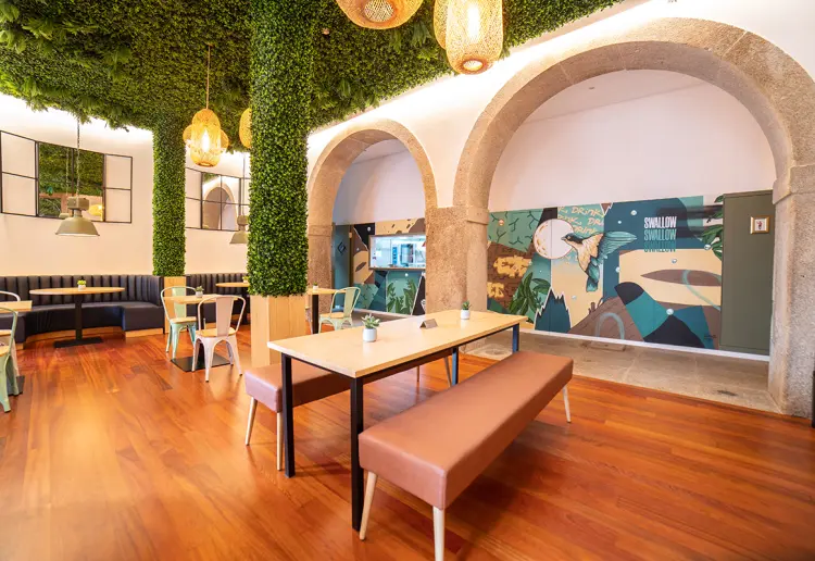 Stylishly decorated architectural gem in the heart of Porto