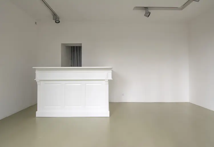 POP-UP ART GALLERY